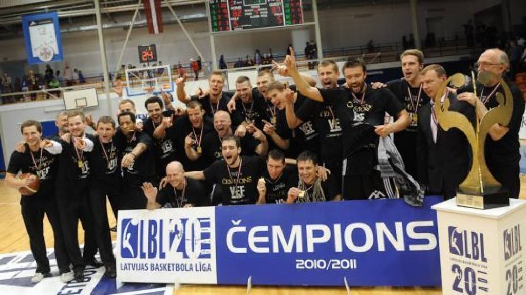 "VEF Rīga" basketbolisti pirmo reizi kļūst par LBL čempioniem