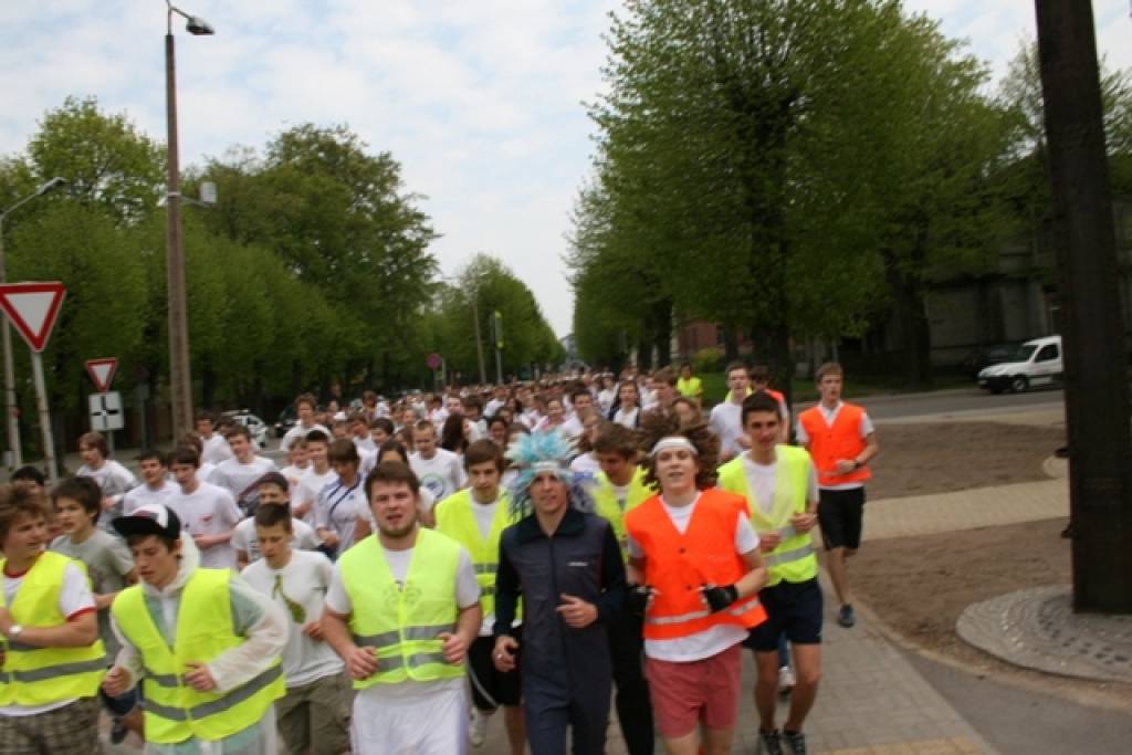 Izaicinājums skolu komandām cīņai par tituliem - "Nike" ātrākā un "Nike" aktīvākā skola Liepājas pusmaratonā