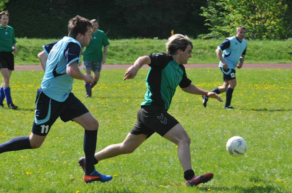 FOTO: Turlavas futbolisti uzvar Futbola dienai veltītā turnīrā "Lai dzīvo futbols"