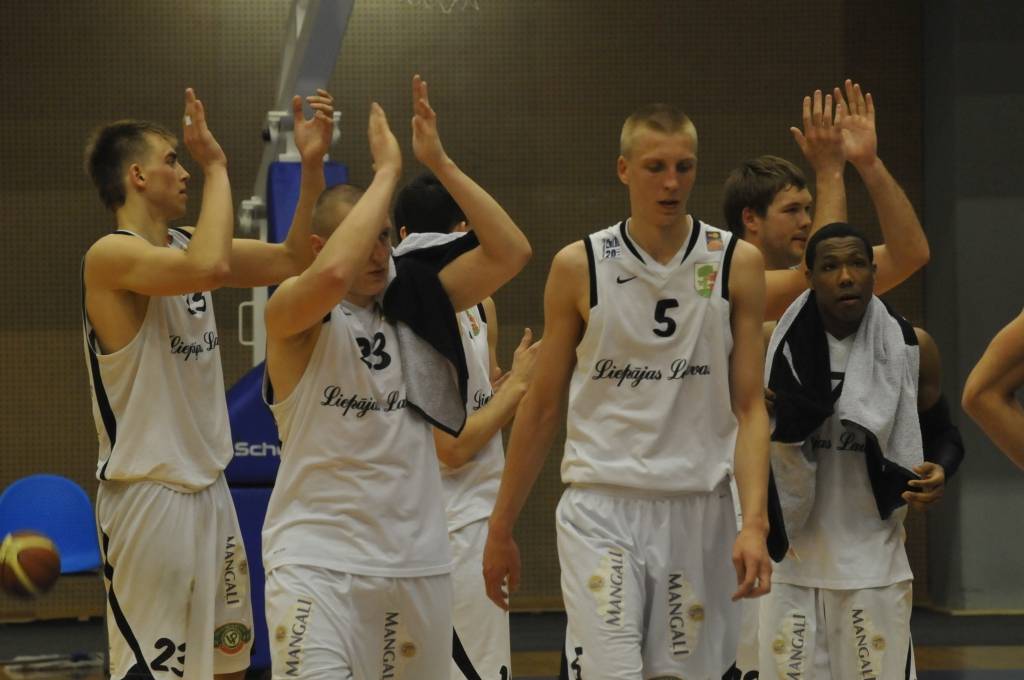 "Liepājas lauvu" basketbolisti sper pirmo soli pretim bronzas godalgām