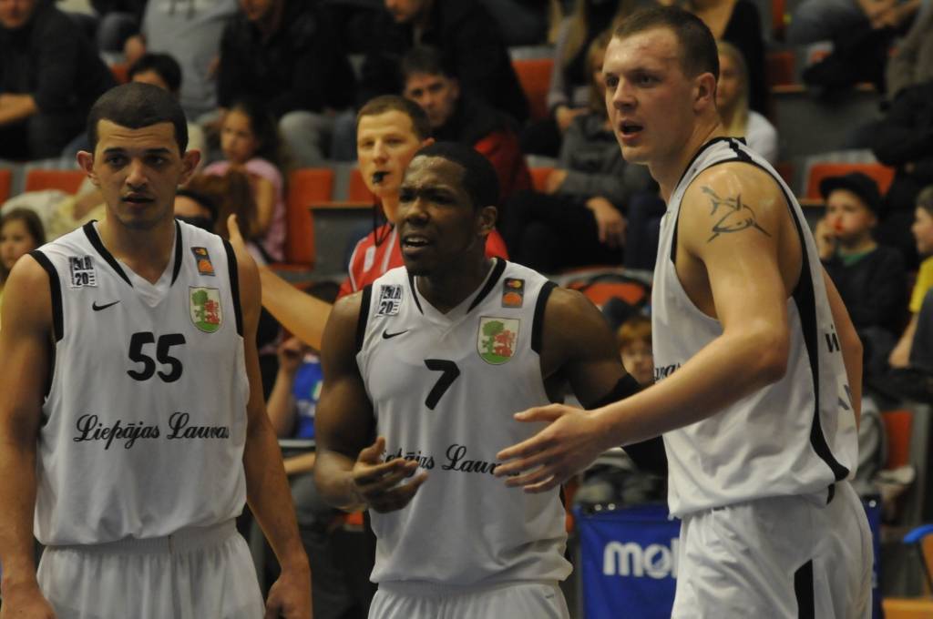 "Liepājas lauvas" Latvijas Basketbola līgas pusfināla sērijā zaudē "VEF Rīgai"