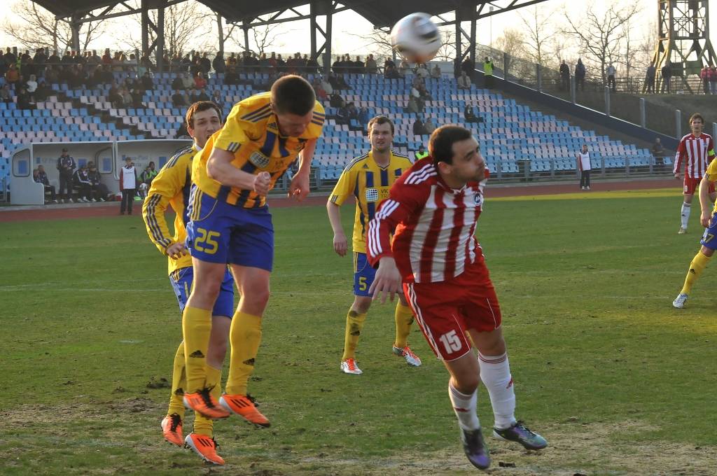"Liepājas metalurgs" spēlē bezvārtu neizšķirtu ar FK "Ventspils"