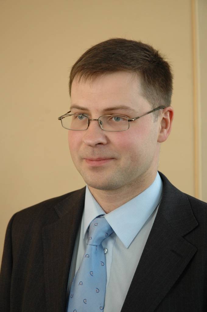 Dombrovskis iedzīvotājiem Lieldienās novēl jaunu enerģijas lādiņu