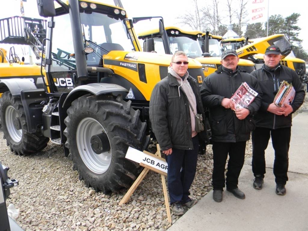 Nīcas novada uzņēmēji apmeklē izstādi "Pavasaris 2011"