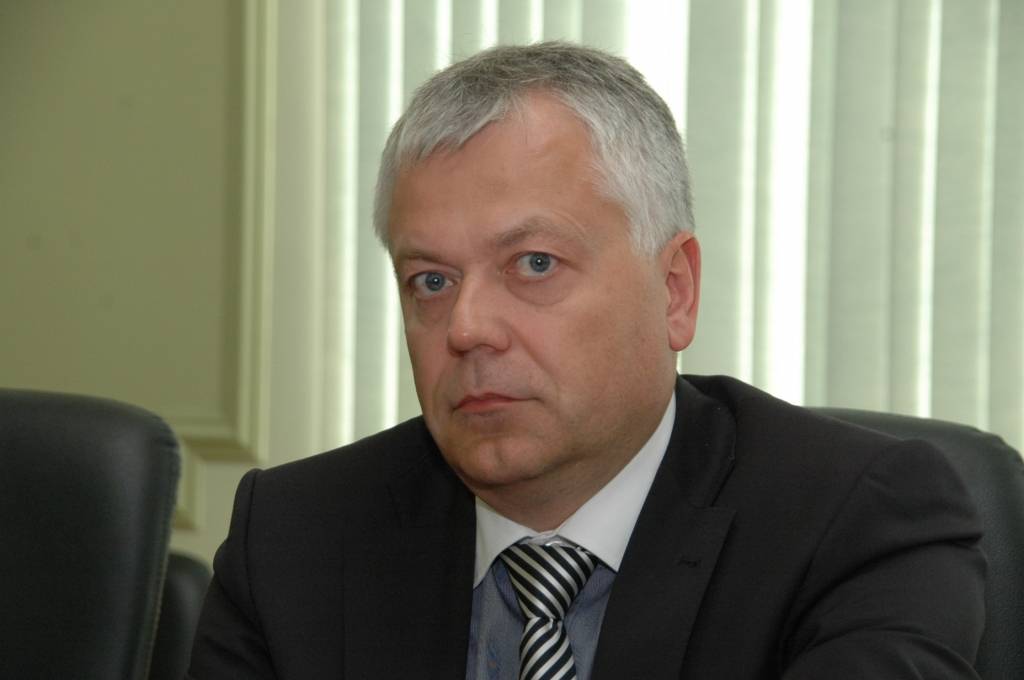 Sesks: Latvijai jāturpina pārliecināt starptautiskie aizdevēji par aizdevuma atdošanas grafika pārskatīšanu