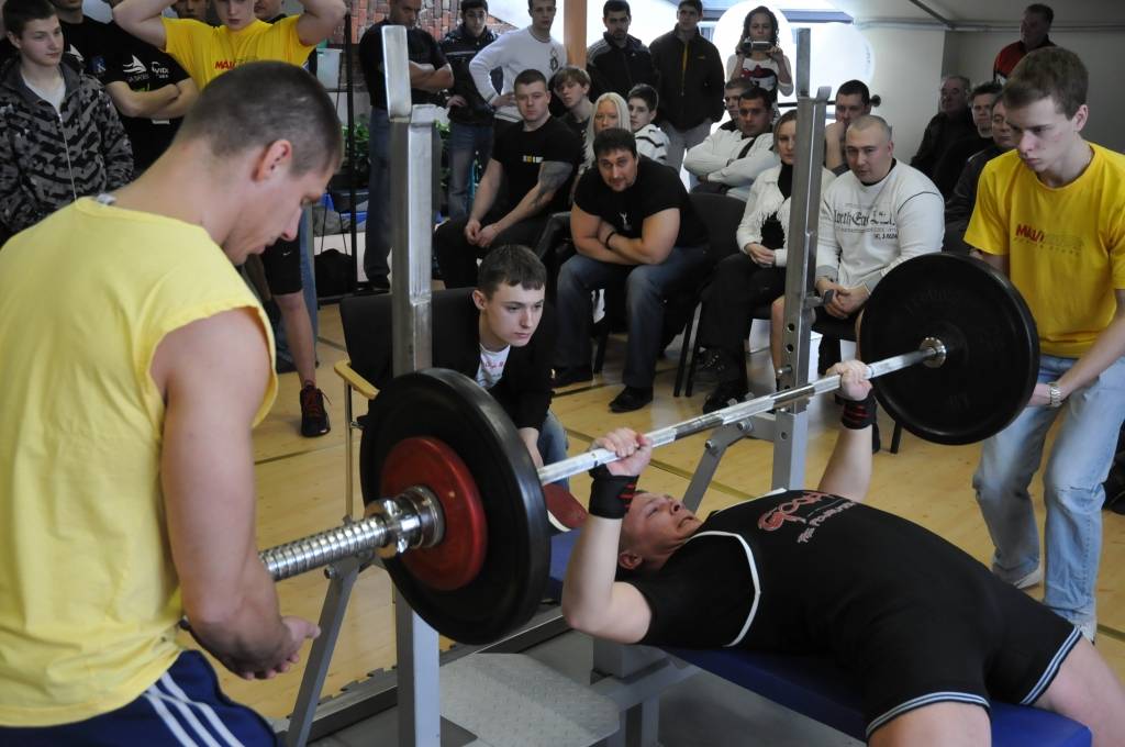 "Māja Fitness" atklātajā kausa izcīņā labo divus Latvijas rekordus