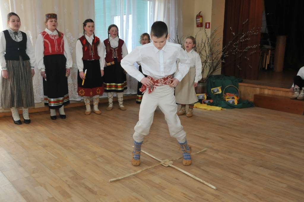 Lejaskurzemes folkloras kopas konkursu finālos Rīgā būs pārstāvētas raženi