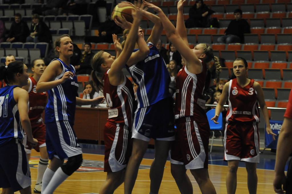 "Liepājas metalurga" basketbolistes piedzīvo divus zaudējumus