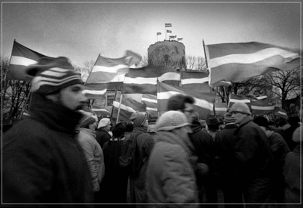 Fotoizstāde par neaizmirstamo barikāžu laiku