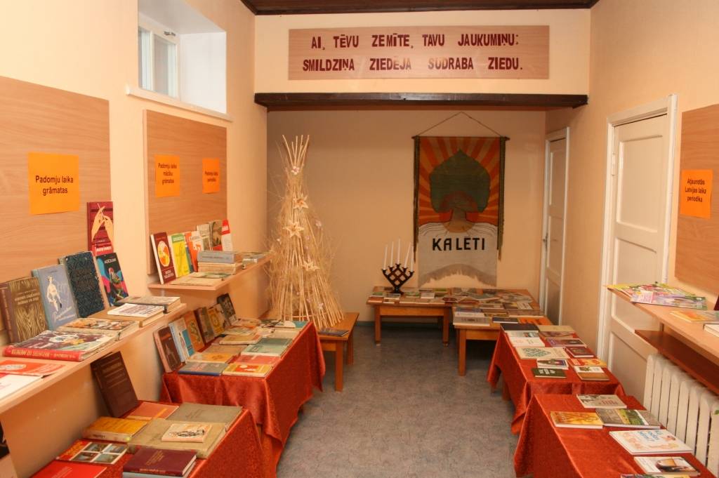 Bibliotēkām dāvina preses izdevumu abonementus