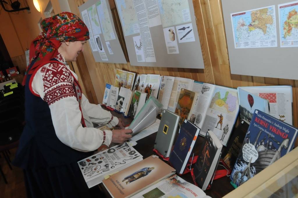 FOTO: Konference un izstāde "Rucava iz senatnes" 