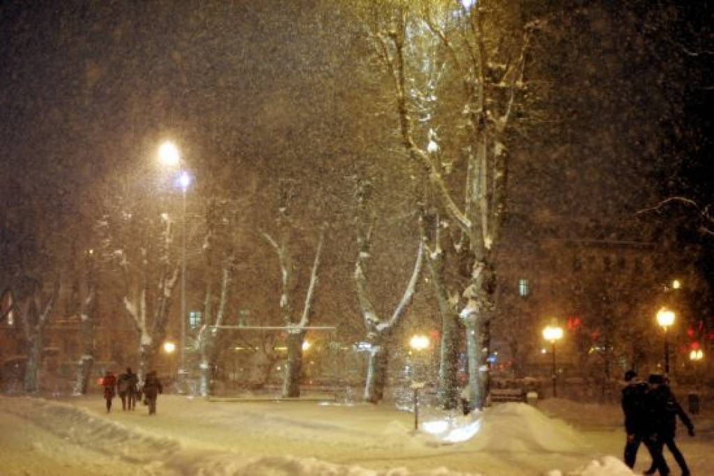 Sinoptiķi brīdina par vētras tuvošanos