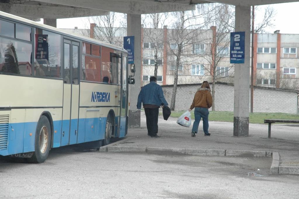 Vēlas atteikties no populārāko starppilsētu autobusu maršrutu dotēšanas