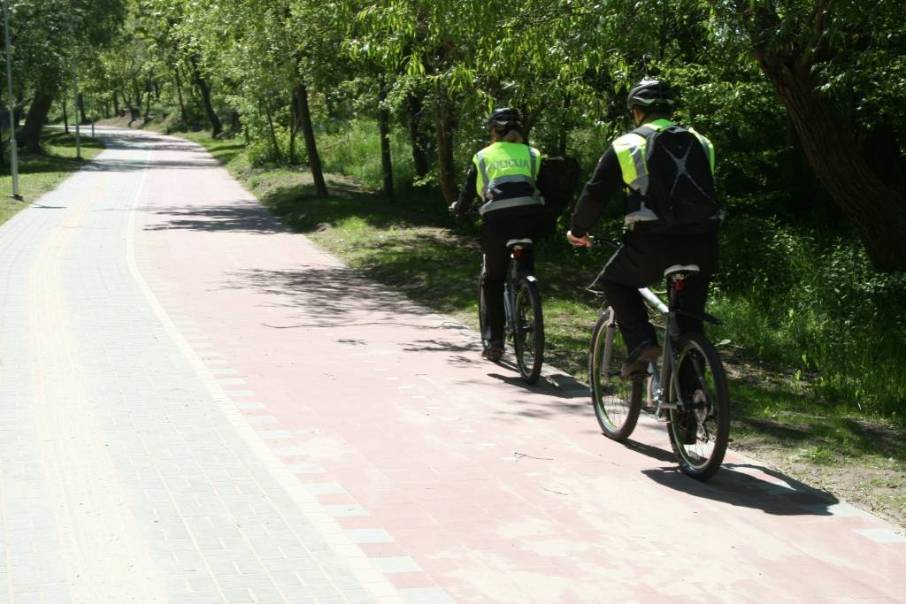 Pašvaldības policija pa veloceliņiem patrulēs ar automašīnām