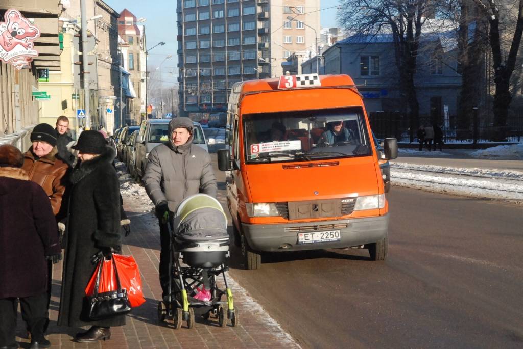 Mikriņi pa Liepājas ielām vēl brauks