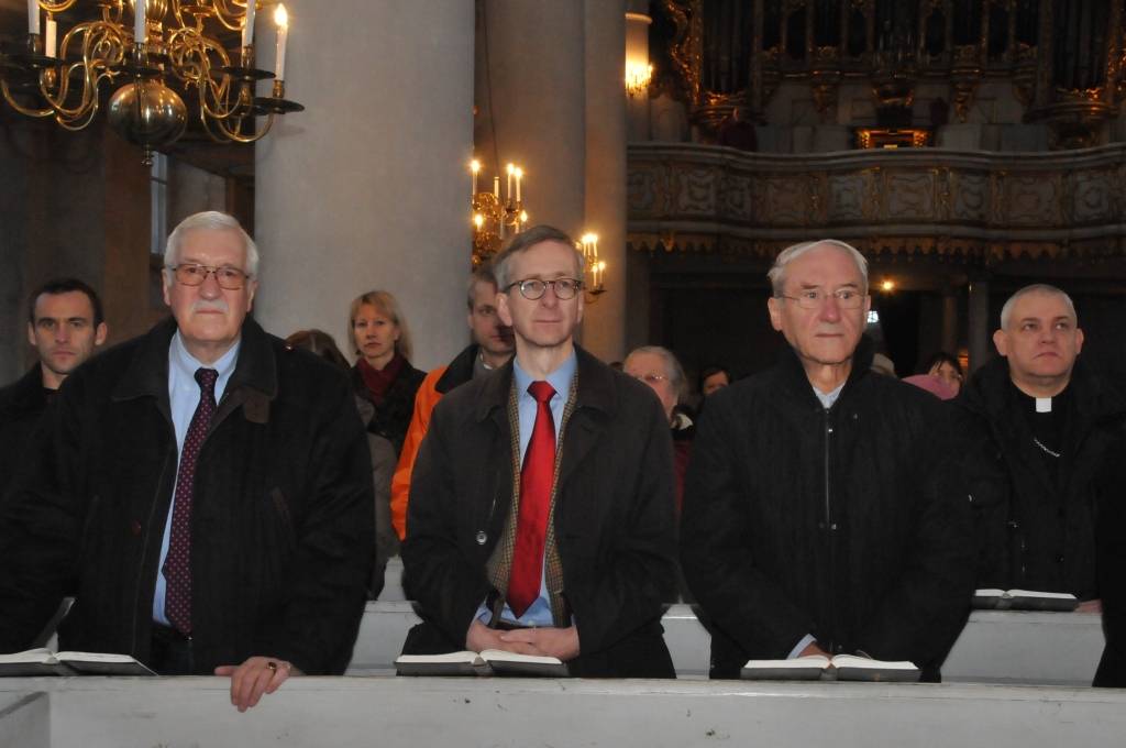 FOTO: Trīsvienības katedrālē svinīgi pateicas ziedotājiem