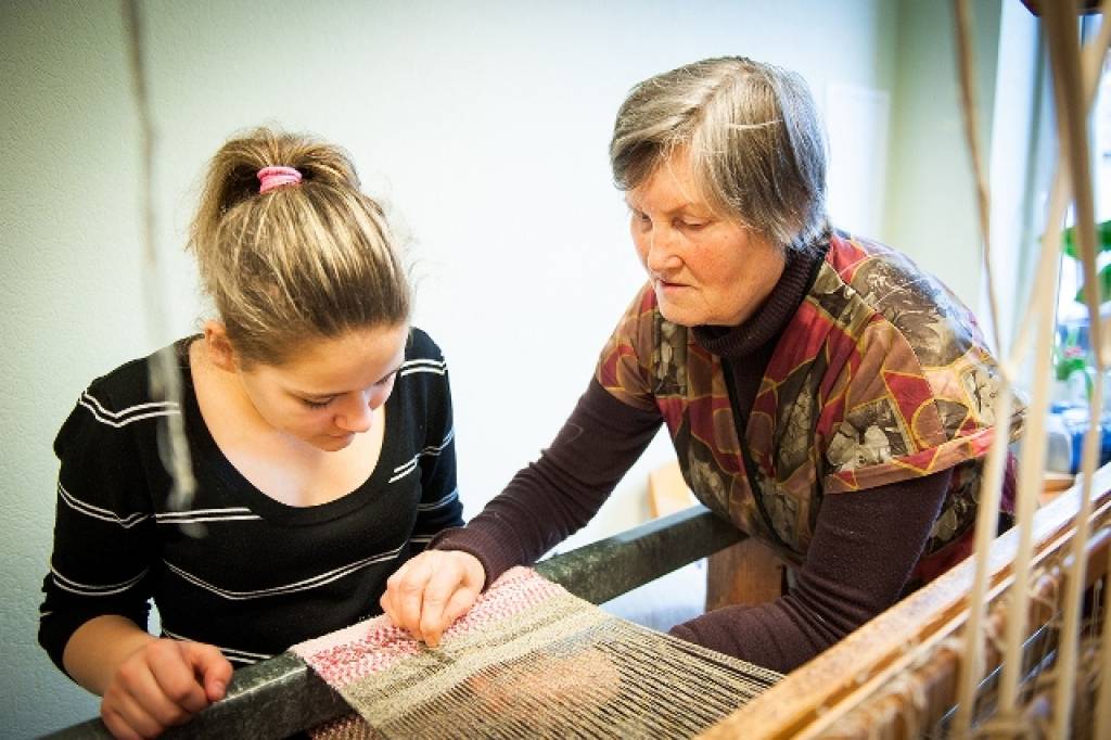 Liepājas lietišķās mākslas studiju meistari rādīs paveikto