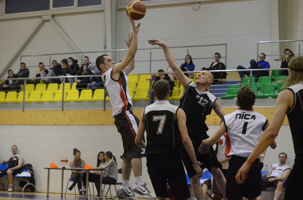 Lejaskurzemes novadu meistarsacīkšu basketbolā noslēguma tabulas