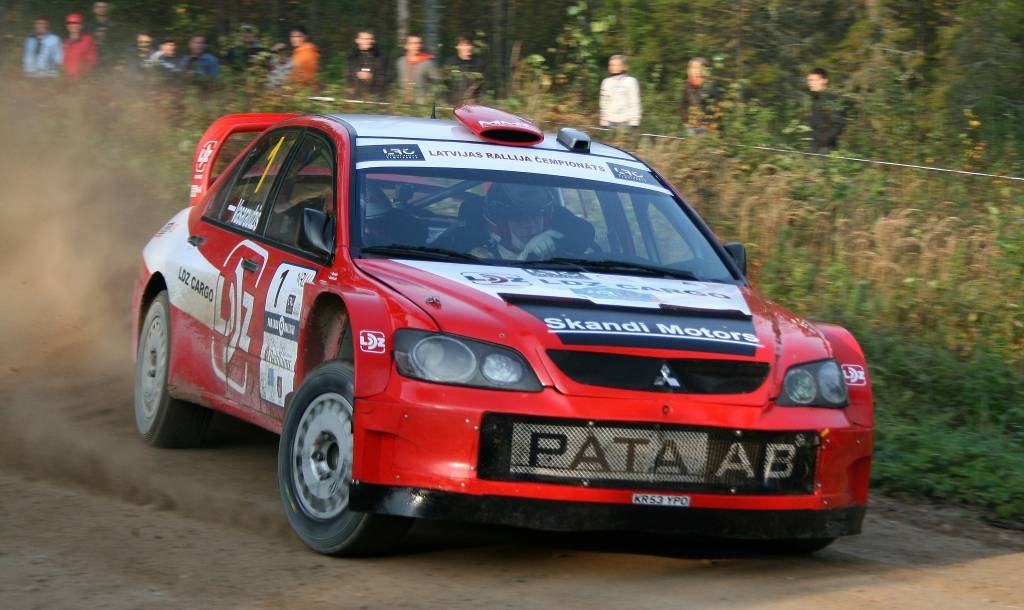 Latvijas rallija čempioni: Vasaraudzis/Spredzis, Neikšāns/Dzirkals, Kvaraciejus/Samuolis