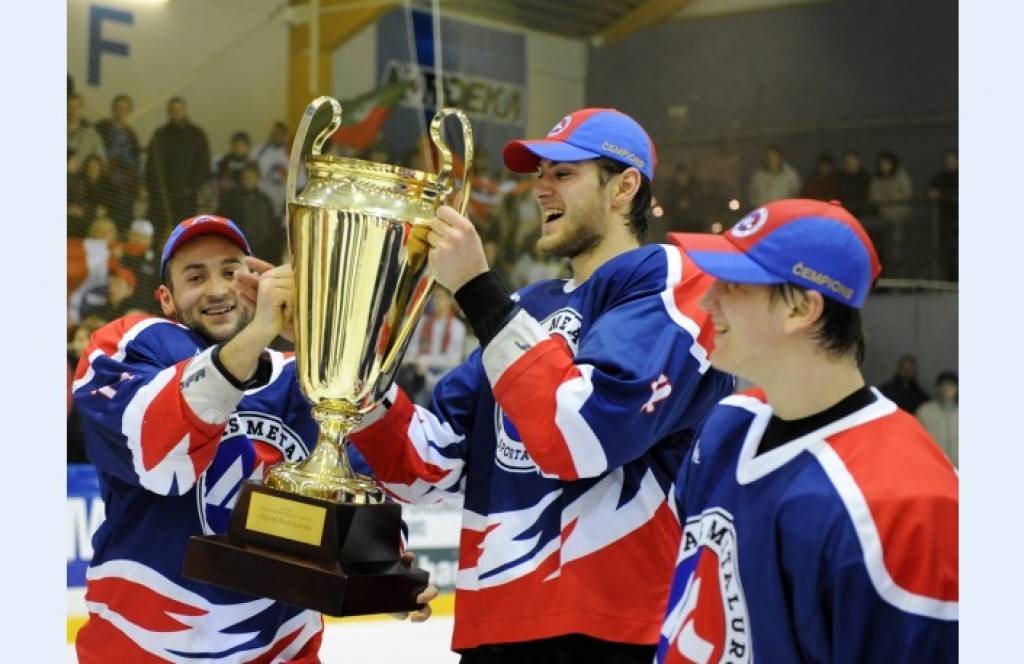 "Liepājas metalurgs" atteiksies no profesionālām hokeja komandām