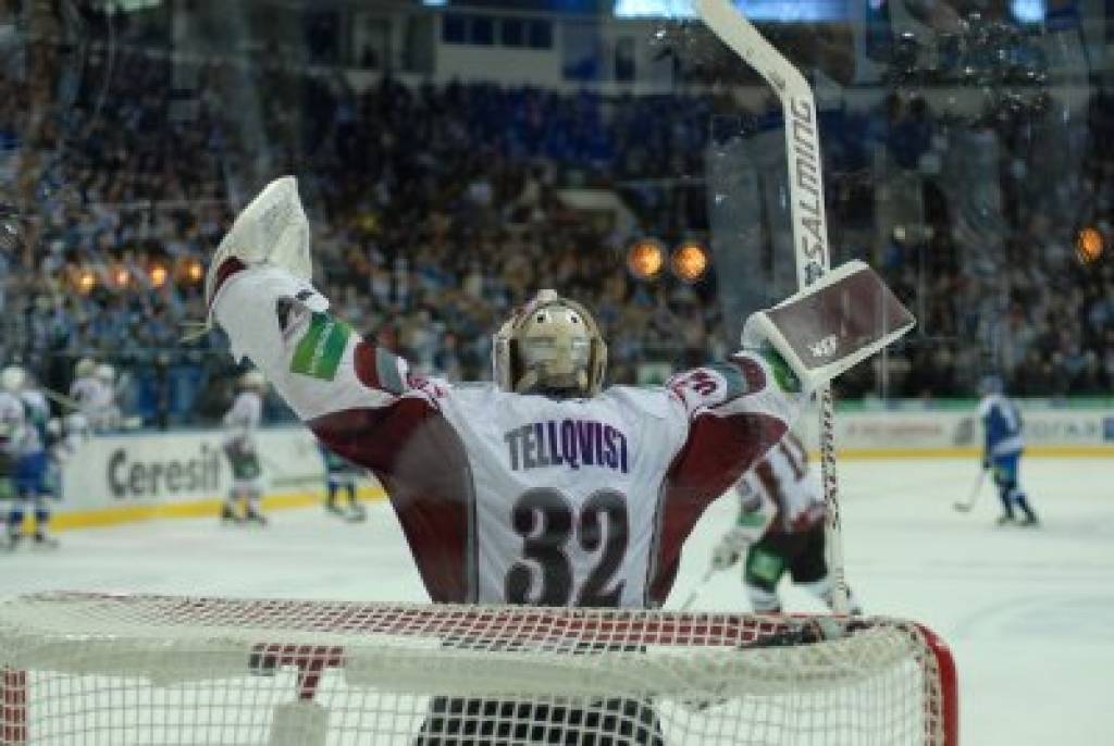 "Dinamo" hokejisti izcīna KHL Cerību kausu, kļūstot par labākajiem no vājākajiem