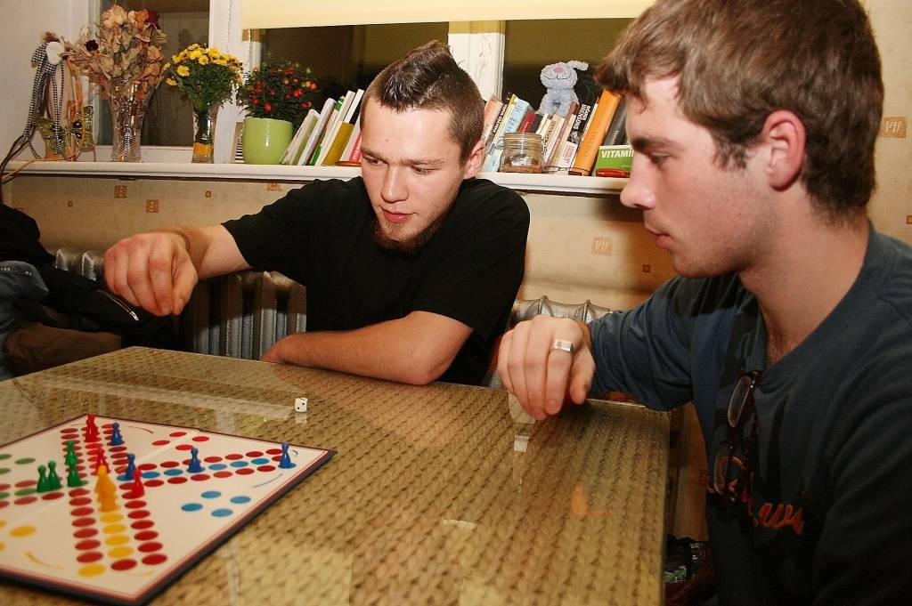 "Jauniešu māja" aicina uz riču raču turnīriem