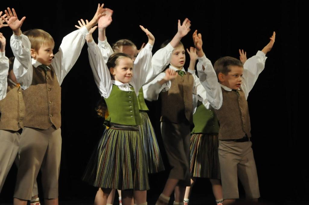 FOTO: Pilna sauja ar "dzintariņiem"