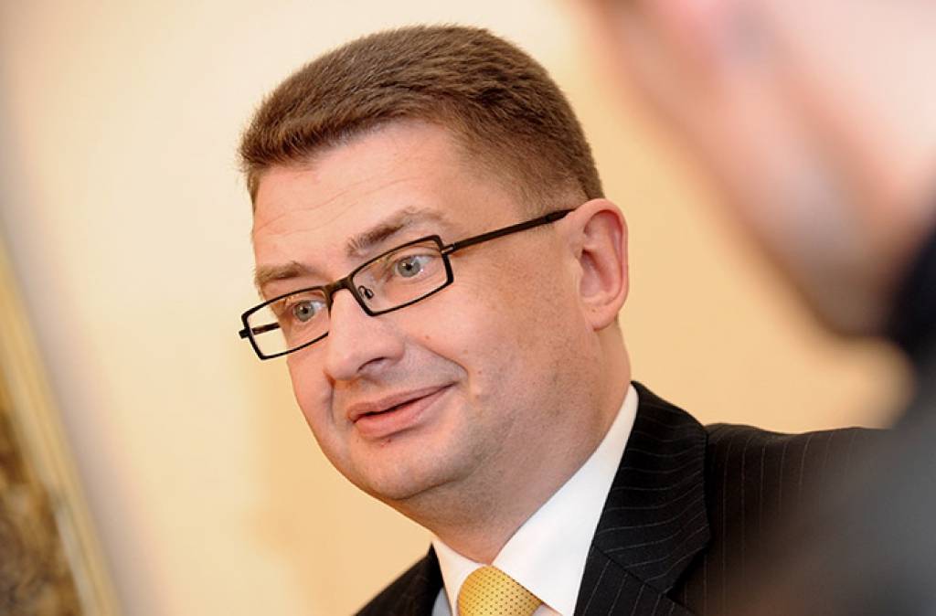 Saeima ieceļ Maizīti SAB direktora amatā