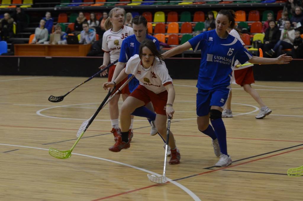 FOTO: "Liepājas Universitāte" izlīdzina rezultātu sērijā pret "Rīgas lauvām"