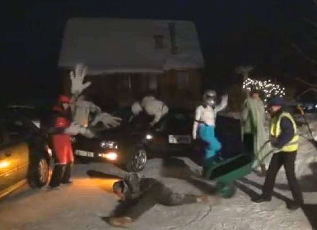 VIDEO: "Rude Racing Team" izpilda "Harlem Shake"