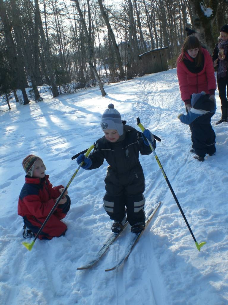 FOTO: Ziemas sporta diena Virgas muižas parkā