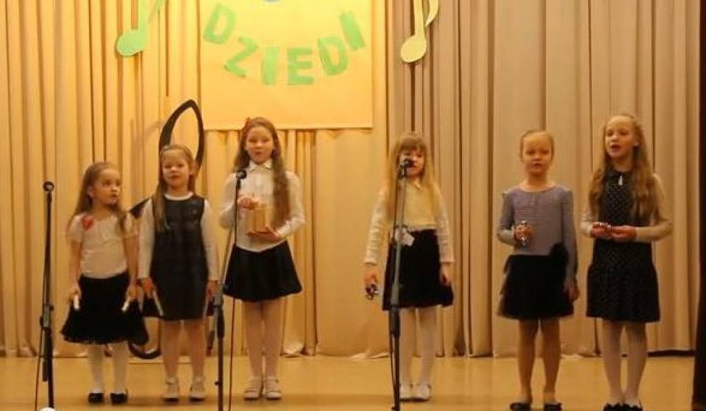 VIDEO: Vokālo ansambļu festivāls "Nāc un dziedi"