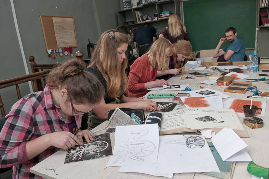 Liepājas Mākslas vidusskola izsludina konkursu "Radi pats"