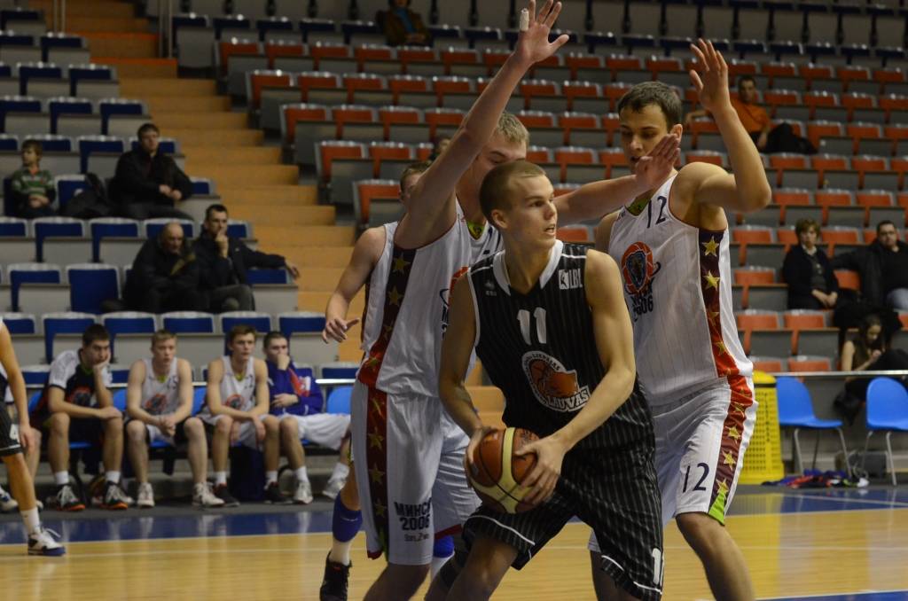 FOTO: Liepājnieki izcīna vēl divas pārliecinošas uzvaras