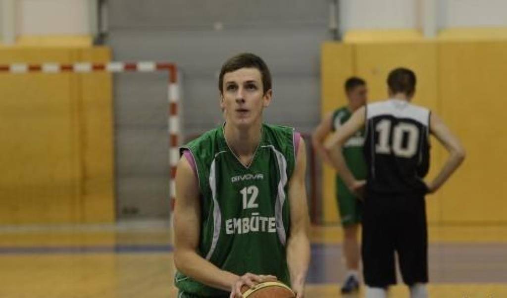 Medze, Vaiņode un "Kings/Grobiņa" uzvar Lejaskurzemes novadu meistarsacīkšu basketbolā spēlē