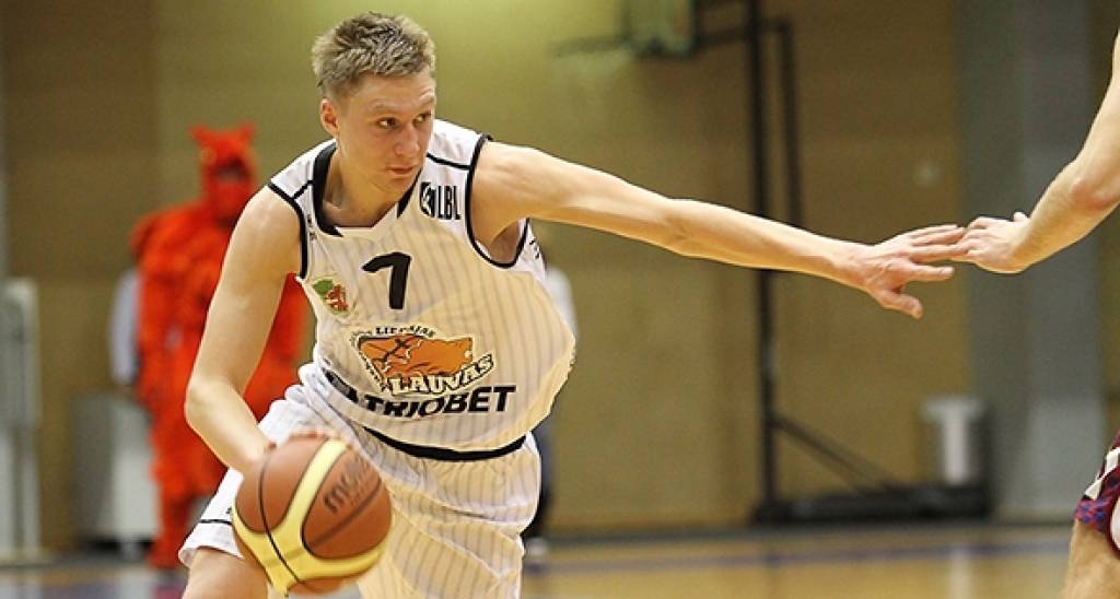 "Lauvas 2" pastiprinās un pārspēj "Līvānu" basketbolistus