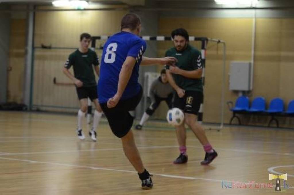 Sāksies izšķirošie notikumi telpu futbola čempionātā