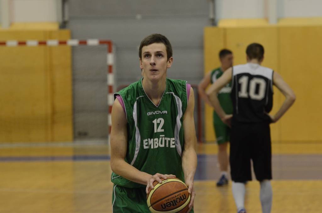 Pārceļ Medzes un Vaiņodes spēli