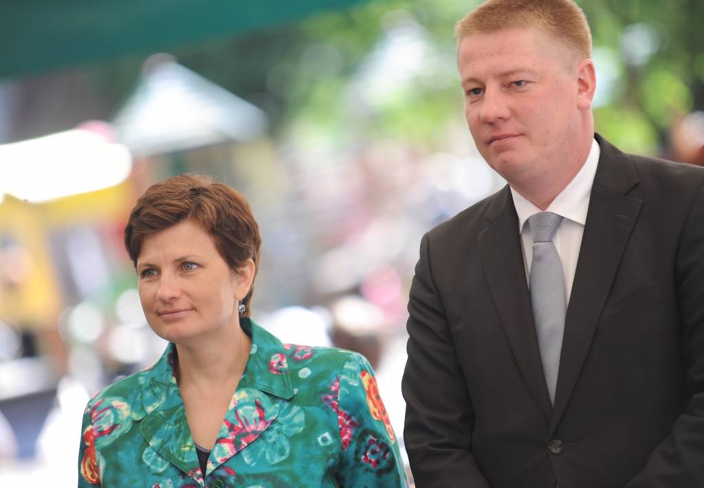Publiskota informācija par ministru saņemtajām algām maijā