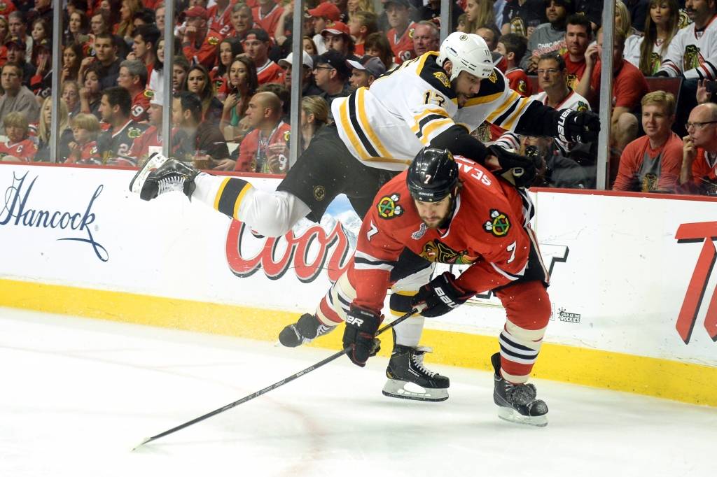 Bruins bez Daugaviņa sastāvā piedzīvo zaudējumu piektajā Stenlija kausa finālsērijas spēlē