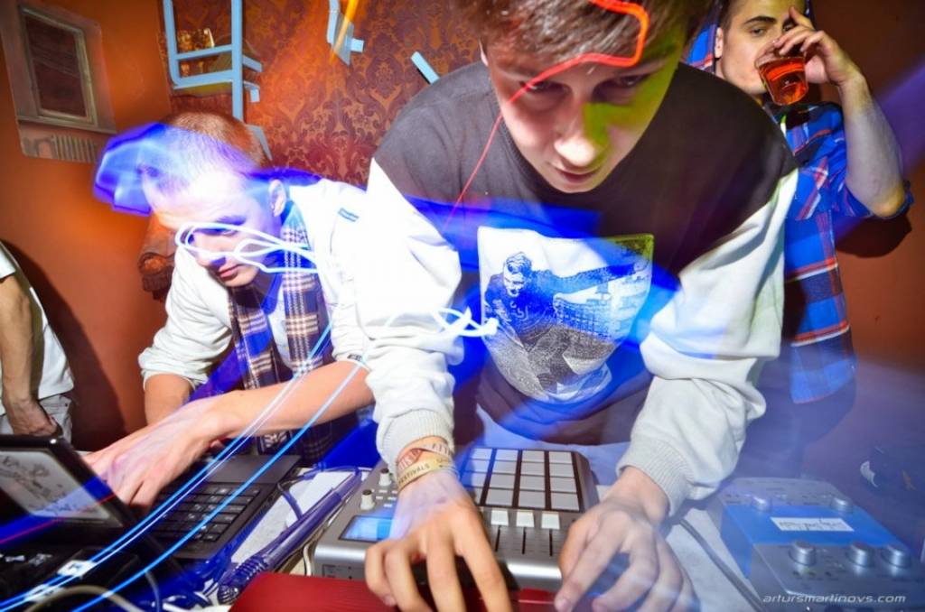 Festivāla "Shine Cafe" jaunums – LIVE ART skatuve