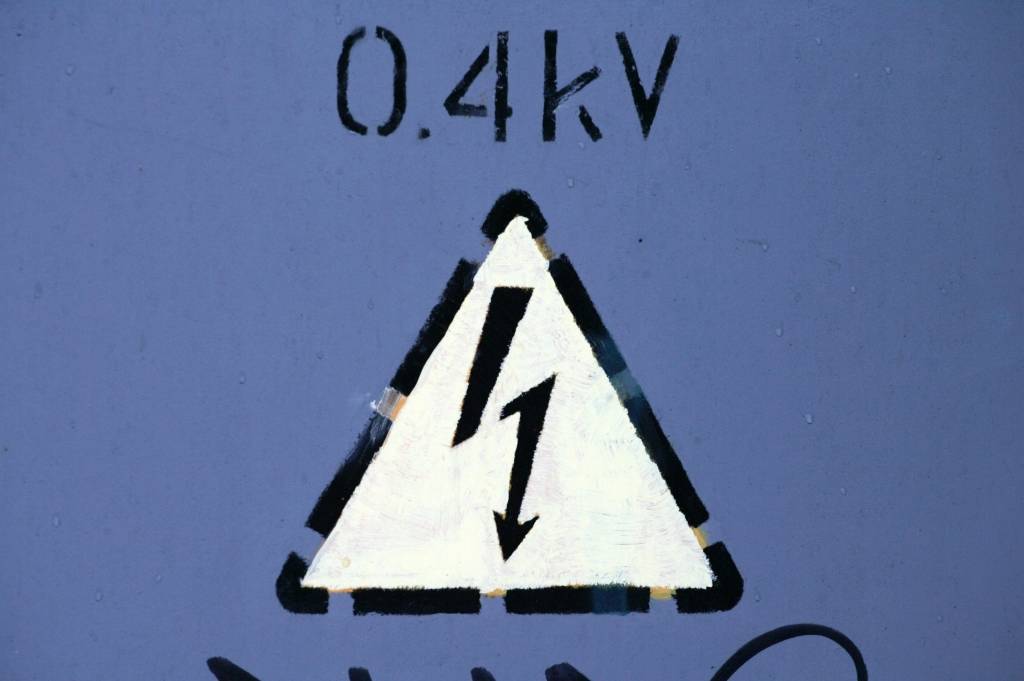 papildināta (15:22) - KP ar 2 miljoniem latu soda 26 energobūvniekus par dalību kartelī