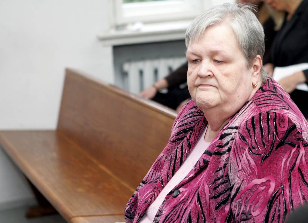 No cietuma atbrīvo bijušo tiesas priekšsēdētāju Poļikarpovu