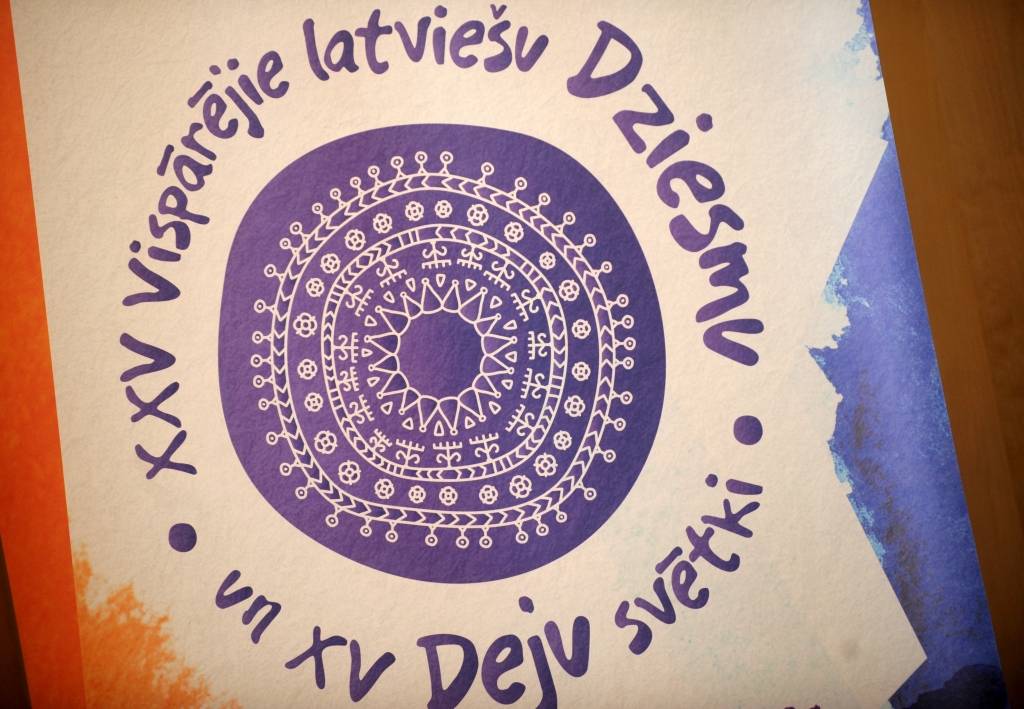 Dziesmu svētki sākas ar Koru kariem