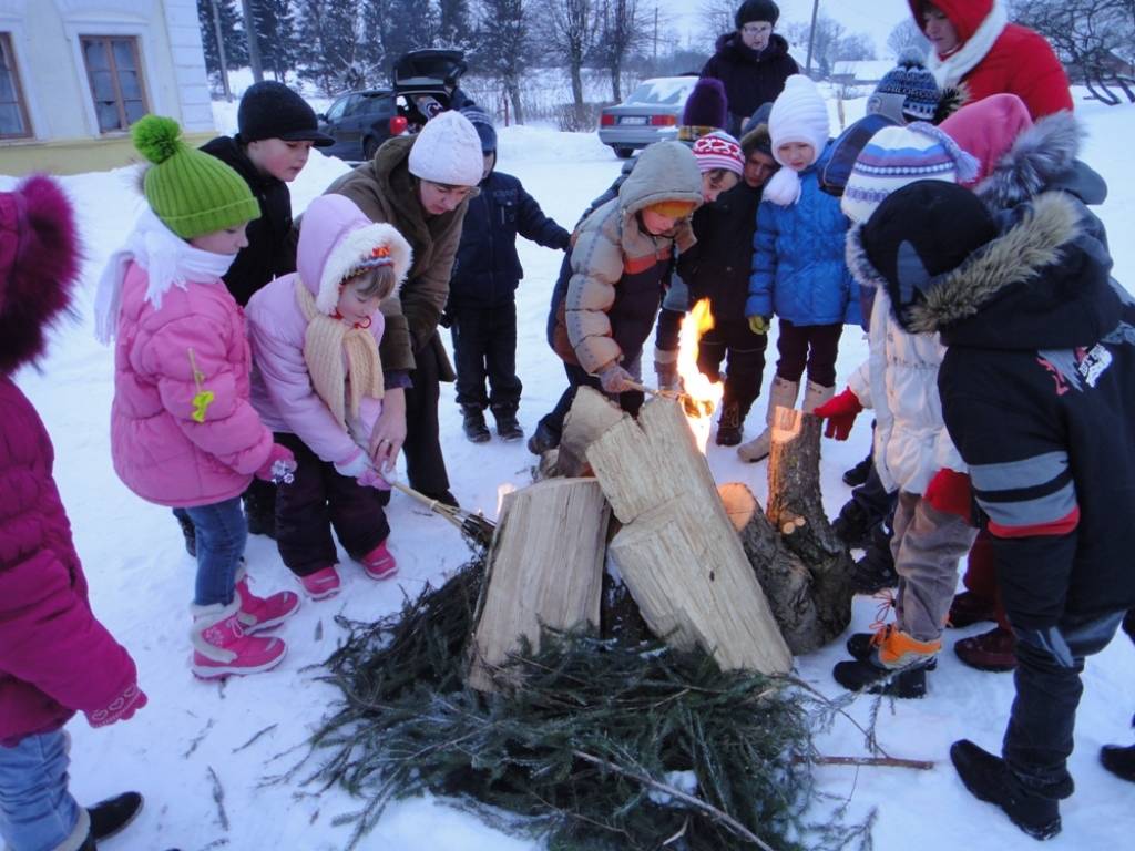 Vaiņodē atceras vēsturiskos notikumus