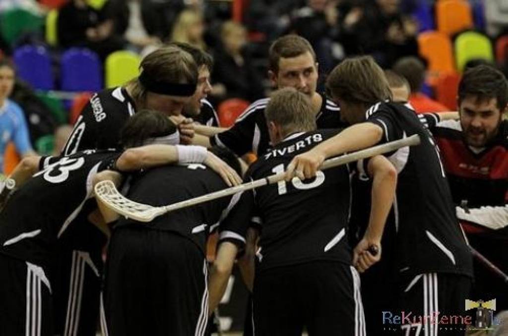 FK "Kurši" uzņems "Rubenes" florbolistus