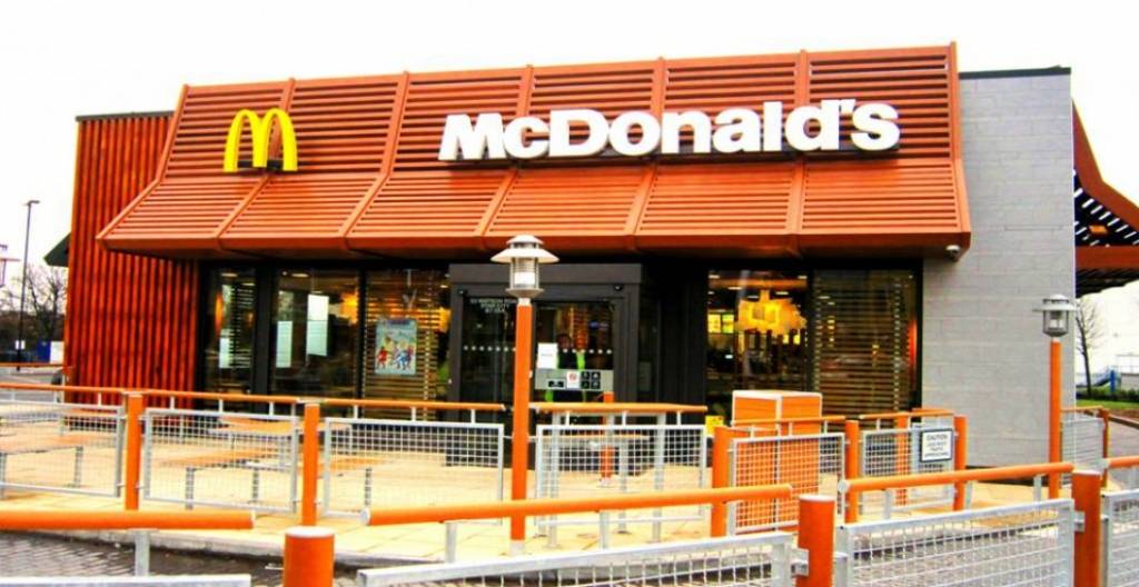 "McDonald's" konkrētu plānu par ienākšanu Liepājā vēl nav