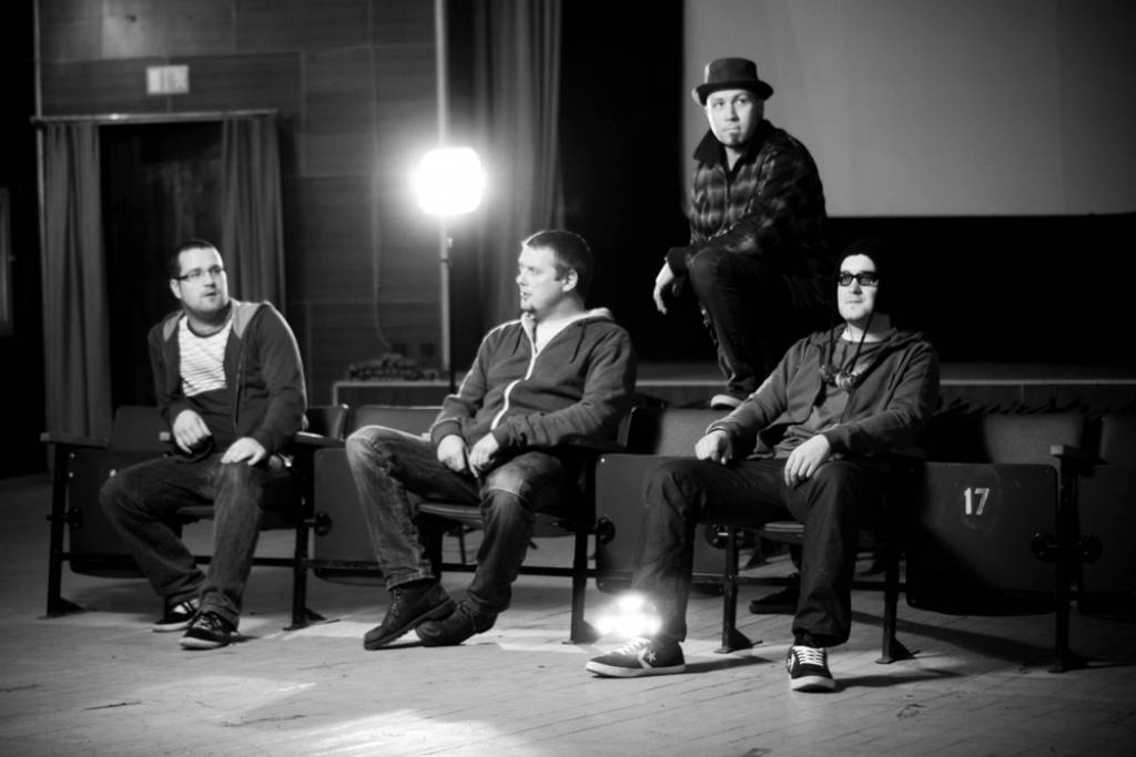 Grupa "Mr. Rally" klausītājiem dāvina savu jauno dziesmu