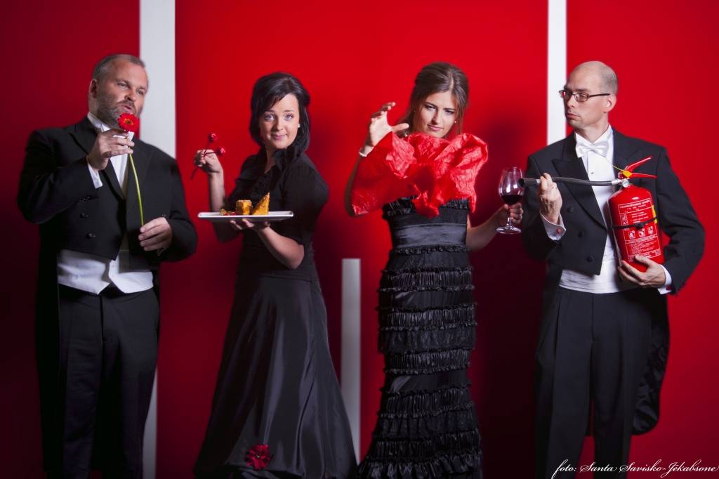 Tumšajā laikā viesīs gaismu 