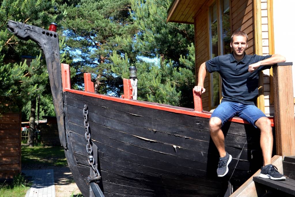 Jūrnieka ligzda caur vētrām izvadīta